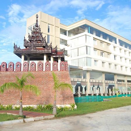 Man Myanmar Hotel Naypyidaw Exterior foto